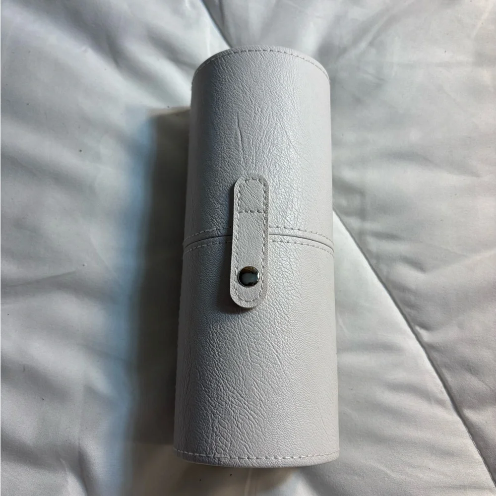 White Cylinder Case to hold makeup brushes set or pens etc! Woman’s accessories